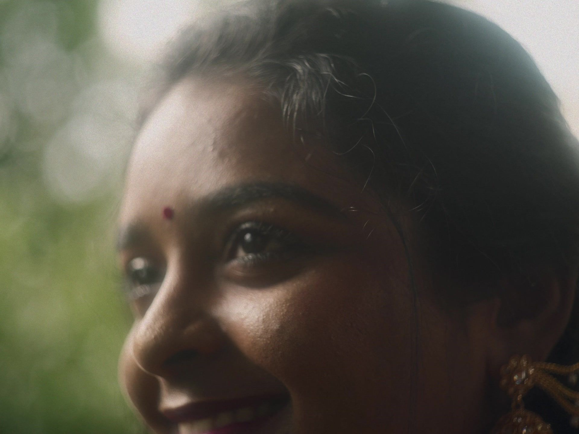 Vaishnav & Devayani: still 1